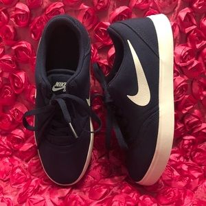 nike sb shoes junior